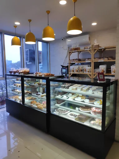 10 Muffins (Organic Bakery & Cafe)