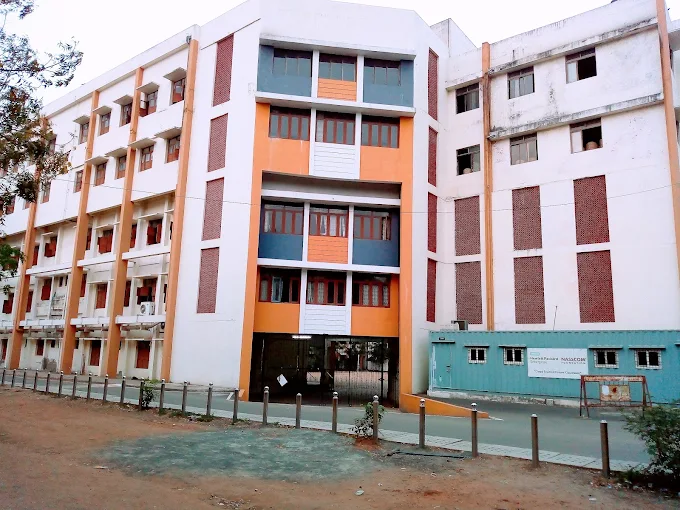 Meenakshi College for Women