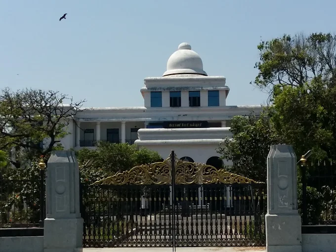 Queen Mary's College