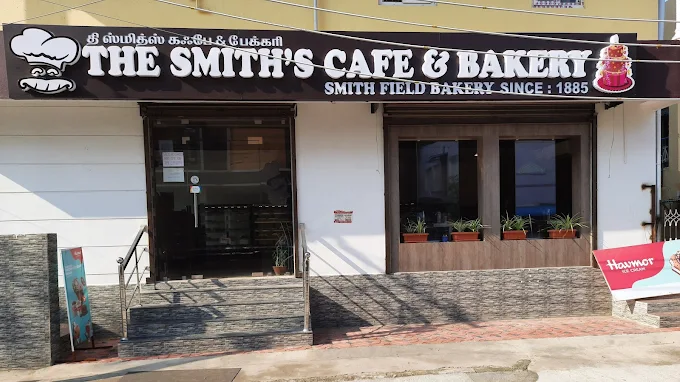 The Smith's Cafe & bakery